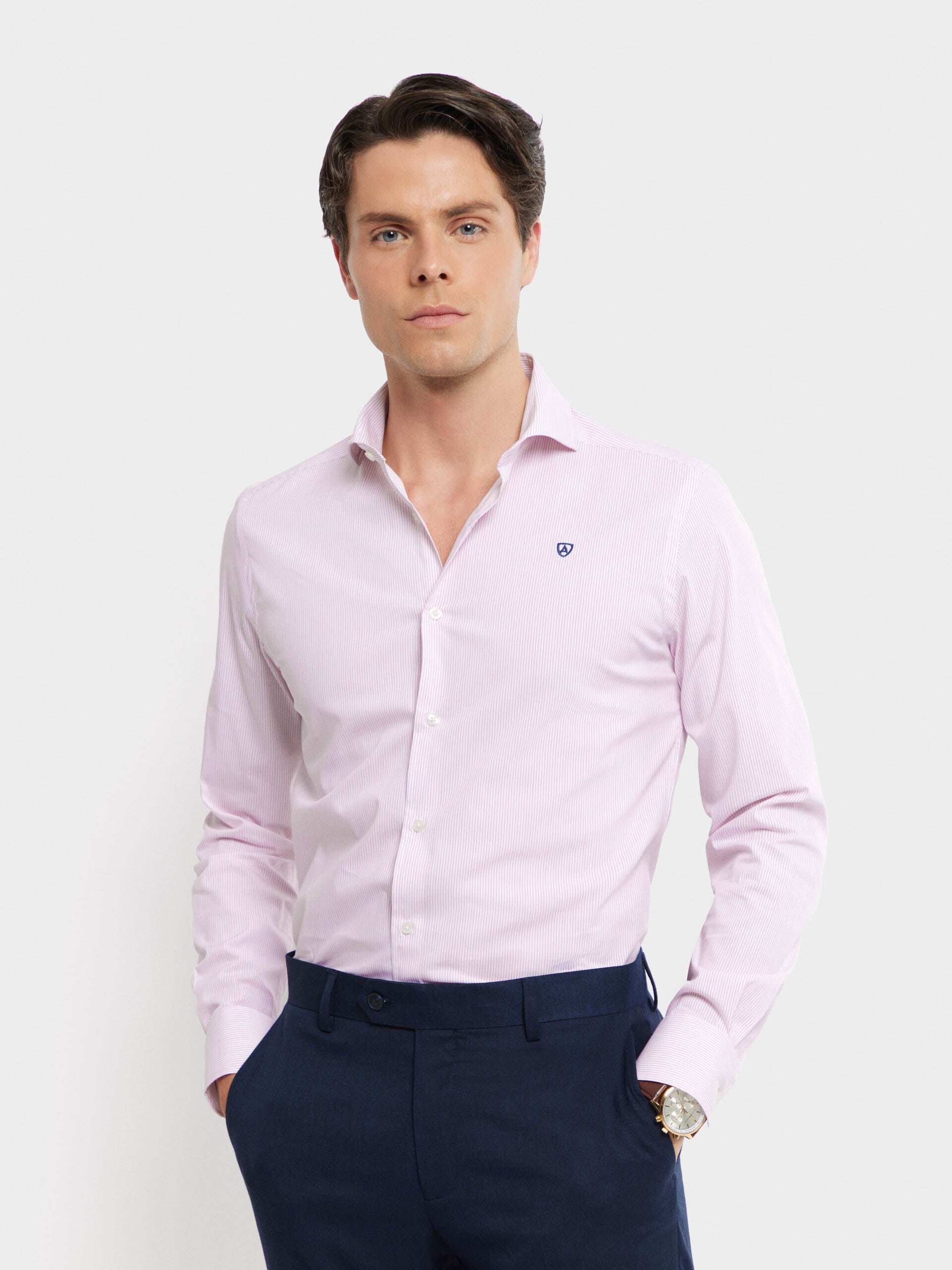Camisa rosa outlet con rayas blancas