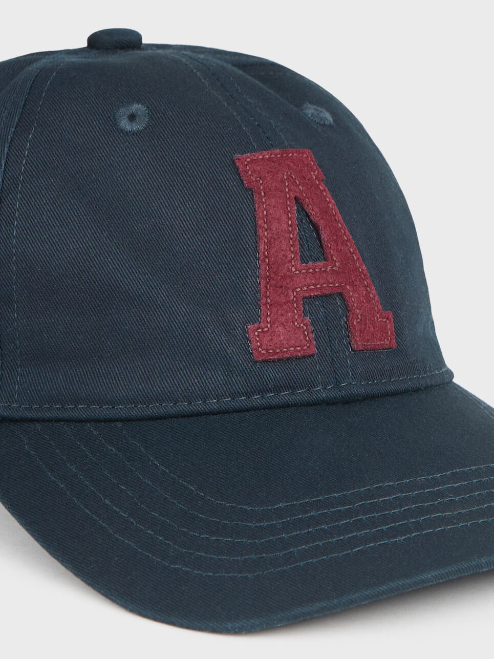 GORRA VARSITY