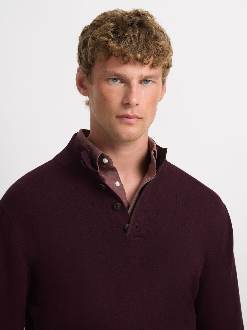 JERSEY BUTTON COLLAR