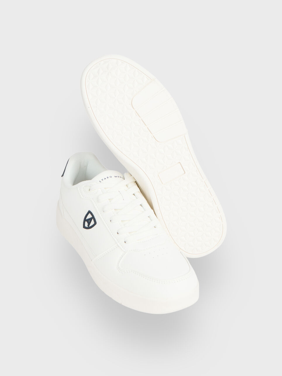 SNEAKERS LION