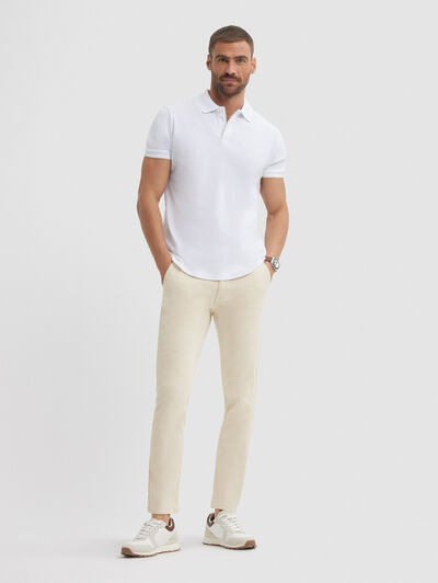 PANTALON CHINO COMFORT CRUDO