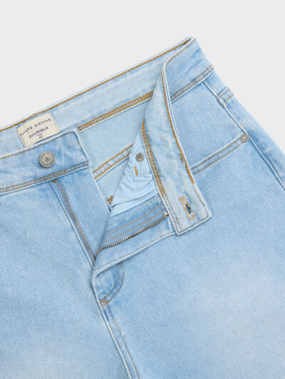 BERMUDA DENIM VUELTA CELESTE