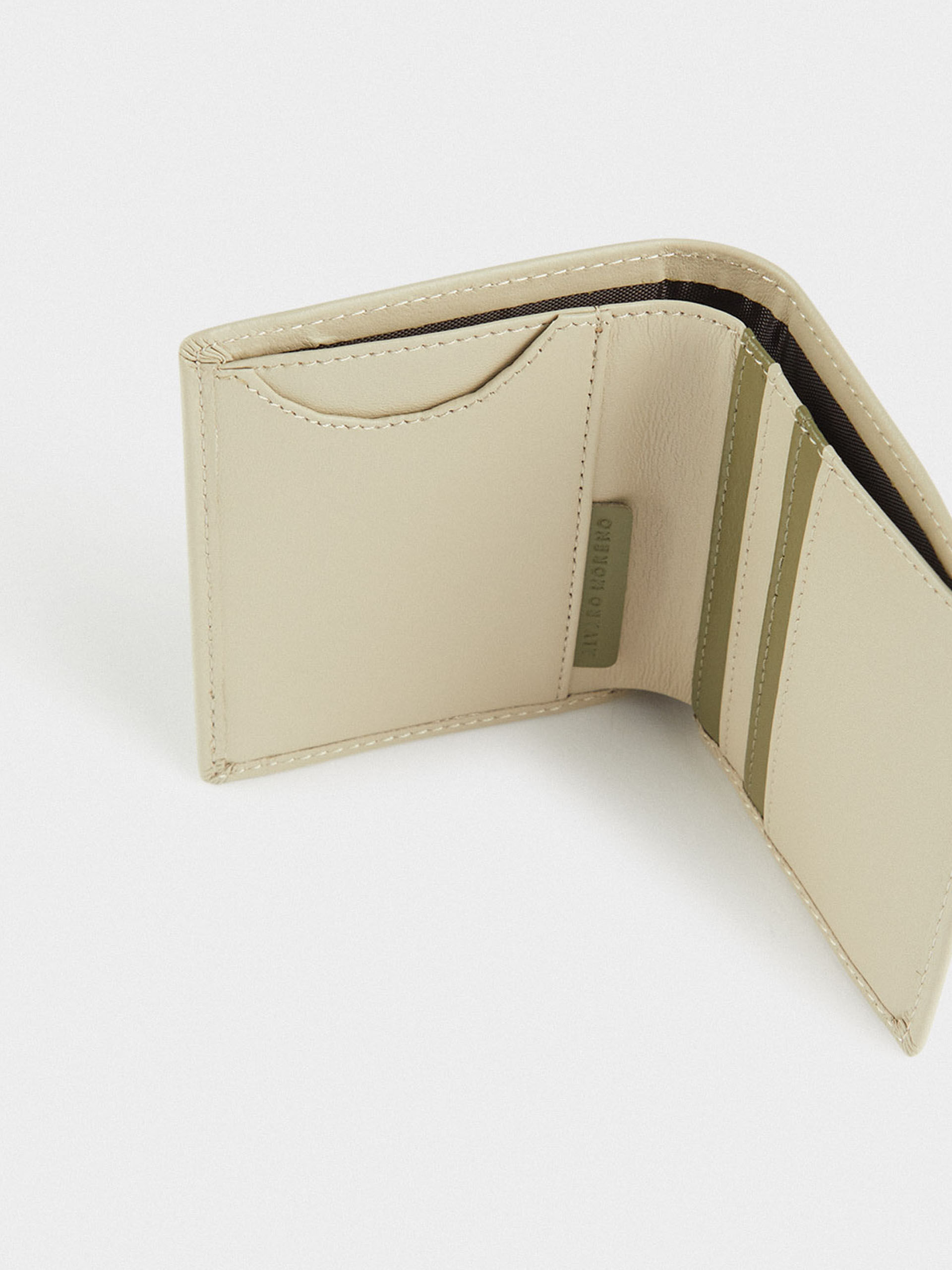 Cartera hot sale alvaro moreno
