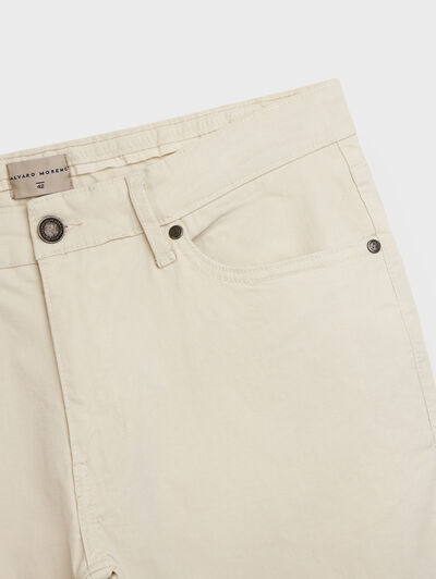 PANTALON 5 BOLSILLOS CRUDO