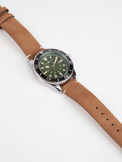 RELOJ TRAVELLER