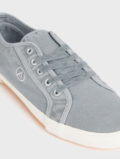 ZAPATILLAS CANVAS CELESTE