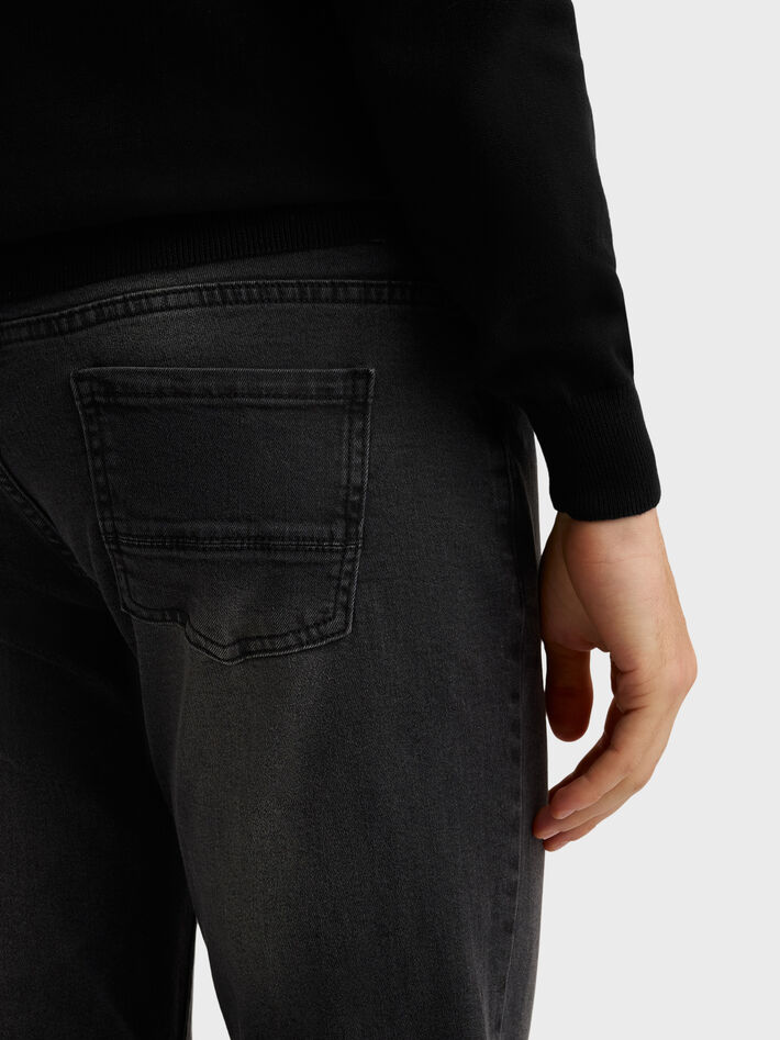 PANTALON DENIM DARK GRIS