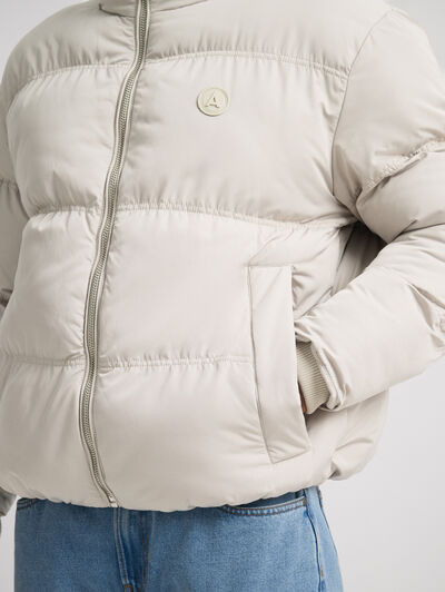 CAZADORA BOXY BEIGE