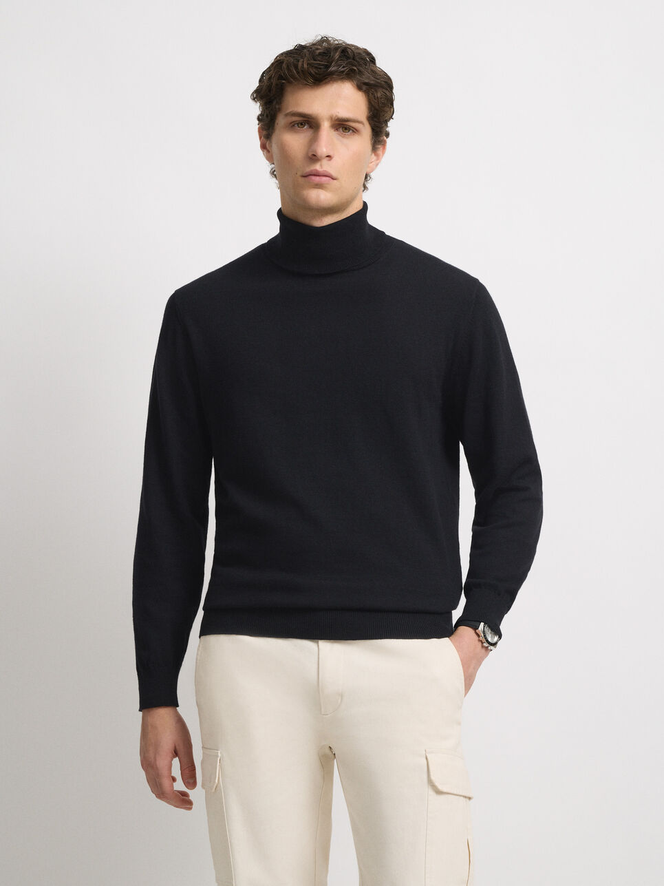 JERSEY ROLL COLLAR