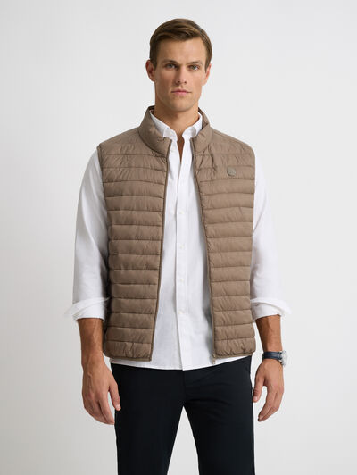 CHALECO NIRO CAMEL