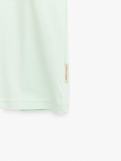 CAMISETA BASICA VERDE