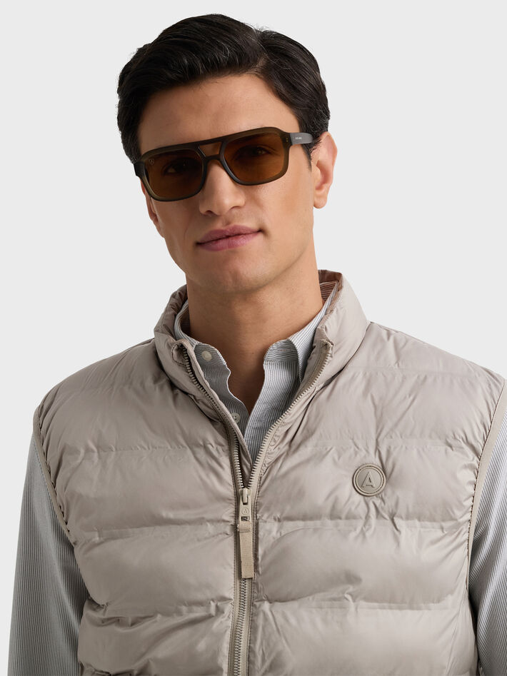 CHALECO DENNIS BEIGE