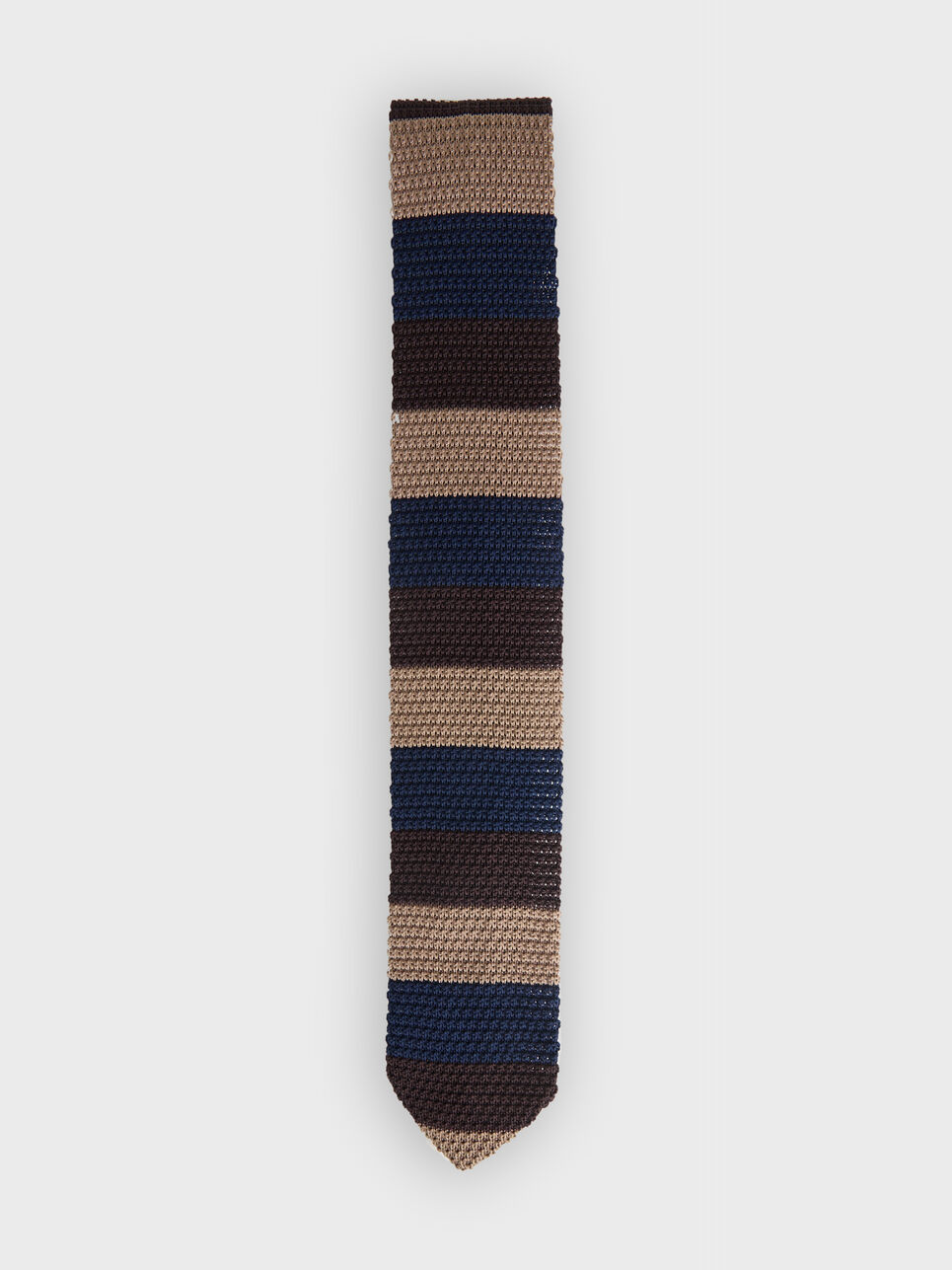 CORBATA PUNTO