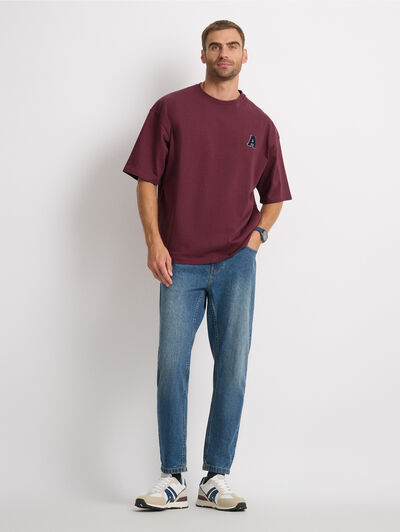 CAMISETA CORE BURDEOS