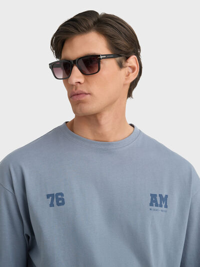 CAMISETA THEORY GRIS