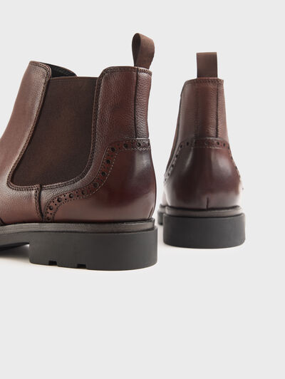 BOTIN PICADO PIEL MARRÓN