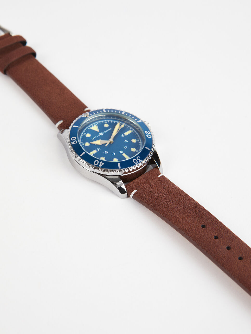 RELOJ TRAVELLER