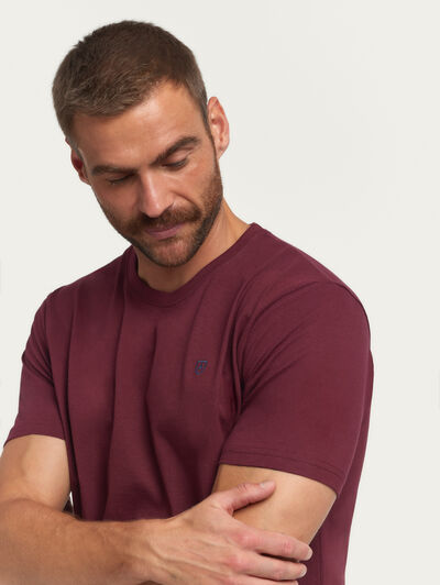CAMISETA BASICA BURDEOS