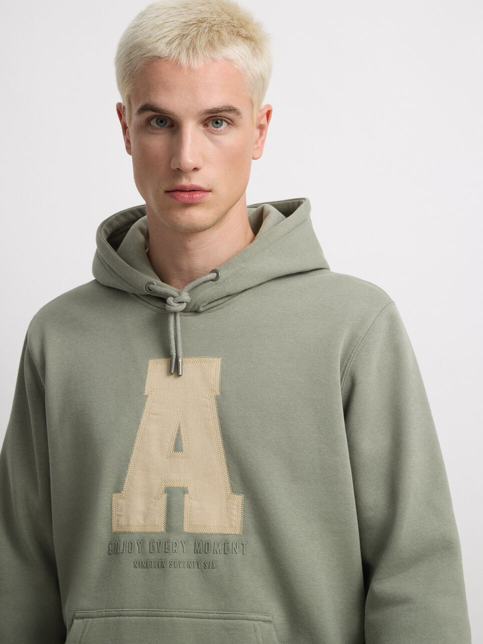 SUDADERA MOMENT