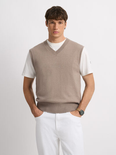 CHALECO GOLF CAMEL