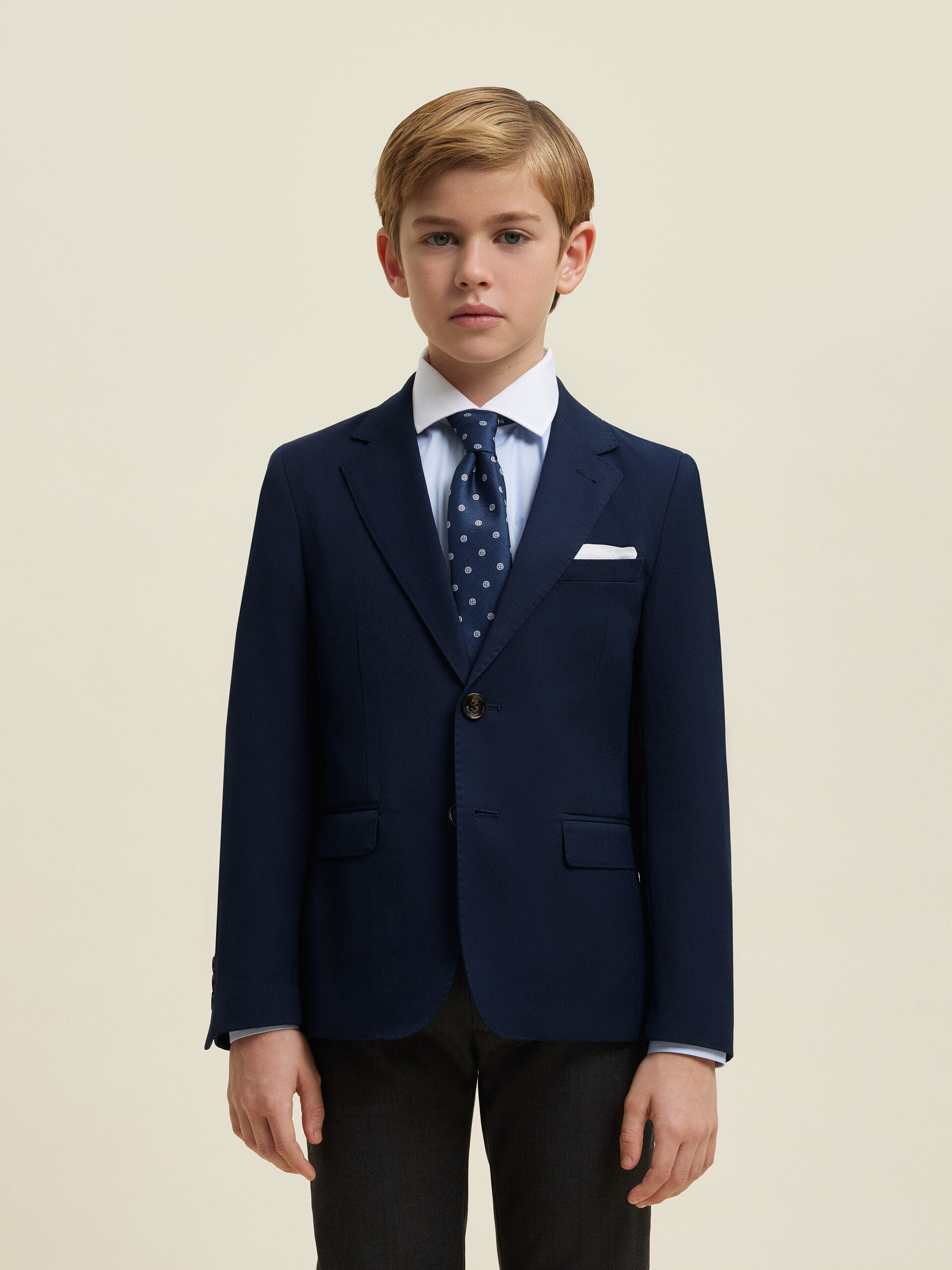 Lvaro moreno niños sales