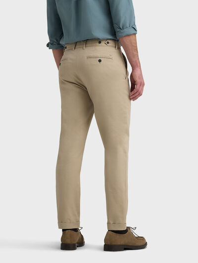 PANTALON CARROT CAMEL