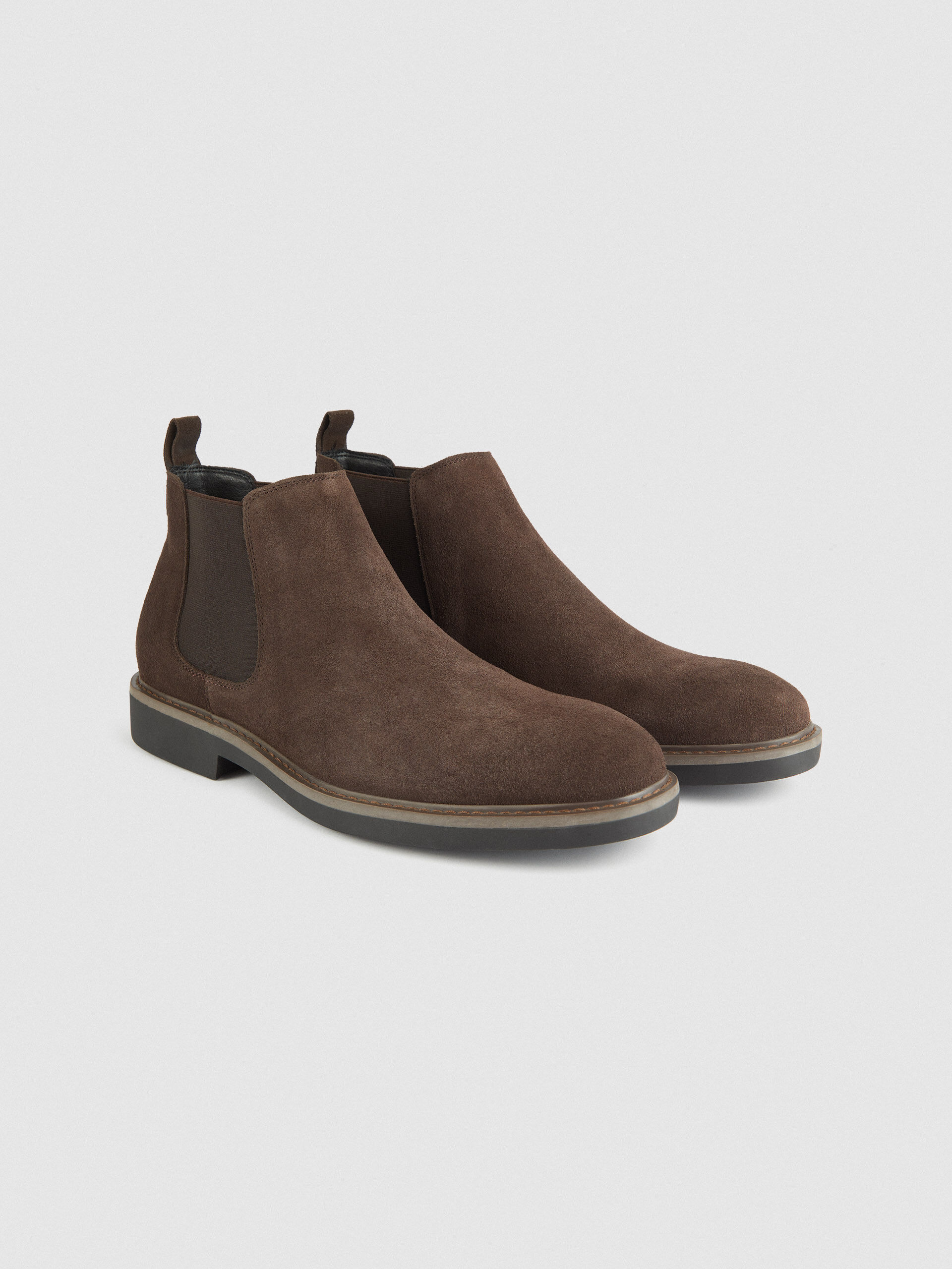 Bota store con elastico
