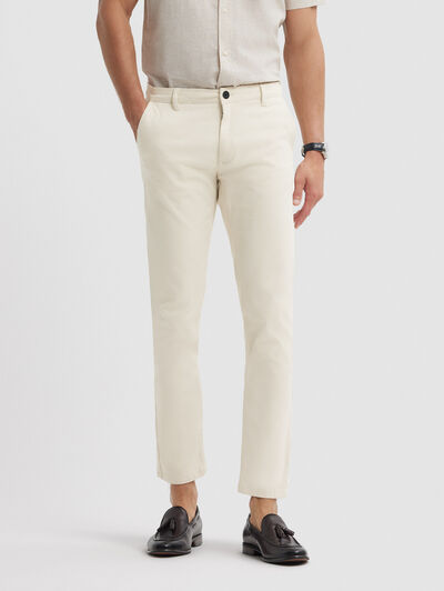 PANTALON CHINO SLIM FIT CRUDO