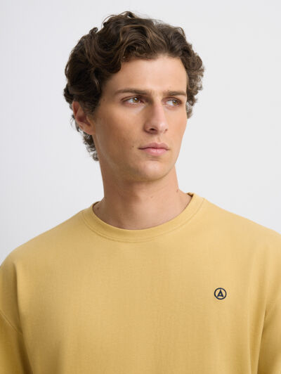 CAMISETA SOLID RELAX MOSTAZA