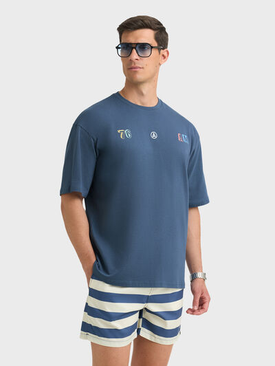 CAMISETA LETTERS AZUL MARINO