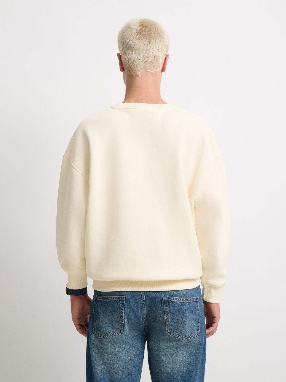 SUDADERA BASICA OVERSIZE