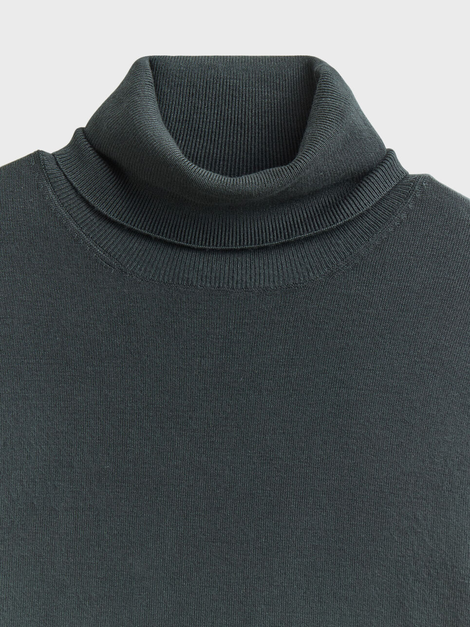 JERSEY CUELLO VUELTO