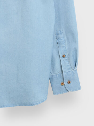 CAMISA DENIM BOLSILLOS CELESTE