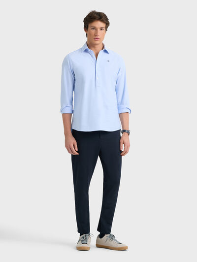 POLERA OXFORD SOLID CELESTE