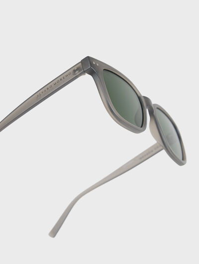 GAFAS CITY GRIS