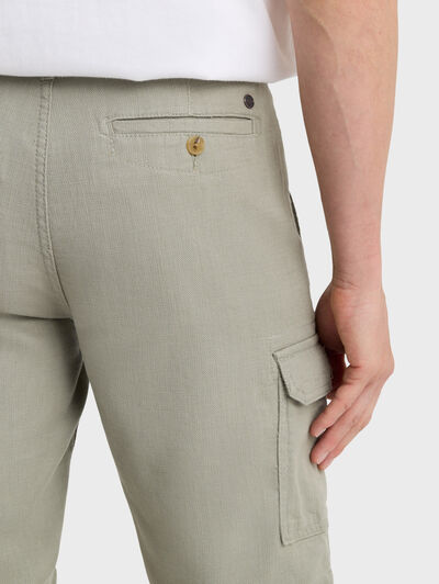 BERMUDA TINTADA CARGO VERDE