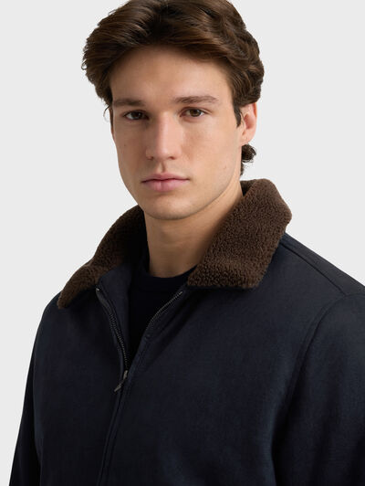 CAZADORA CAMDEN AZUL MARINO