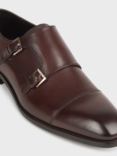 ZAPATOS DOBLE HEBILLA MARR&Oacute;N