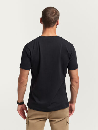 CAMISETA BASICA