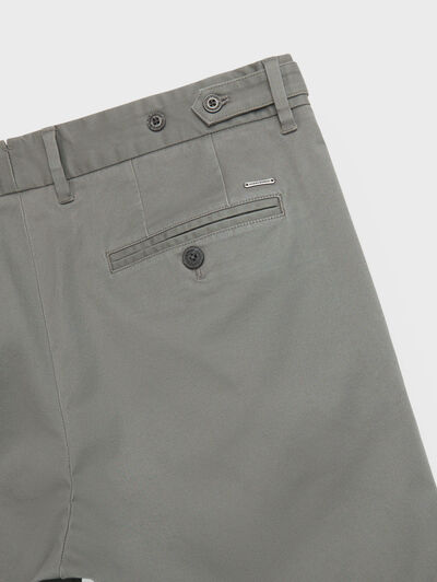 PANTALON CARROT VERDE