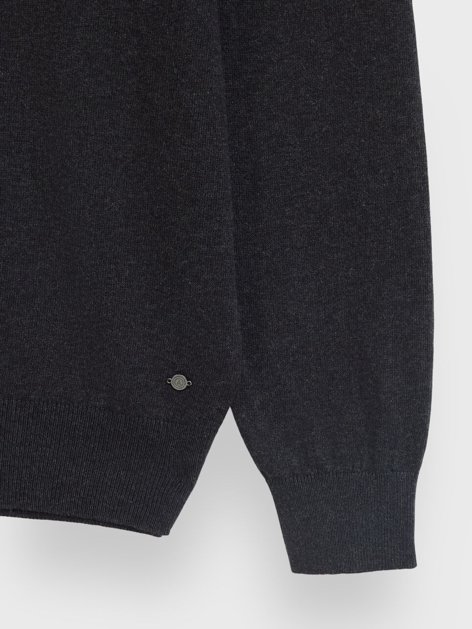 JERSEY ROLL COLLAR