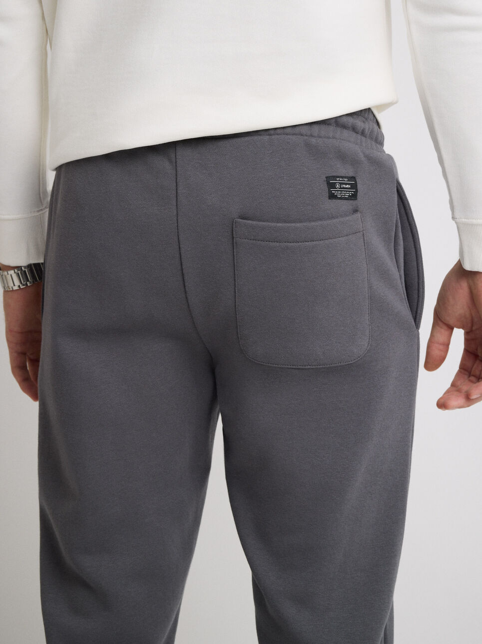 JOGGER BASIC