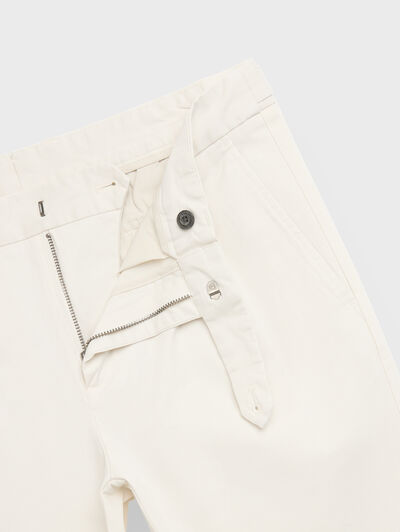 PANTALON CARROT CRUDO