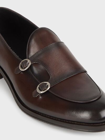 MOCASIN DOBLE HEBILLA MARR&Oacute;N