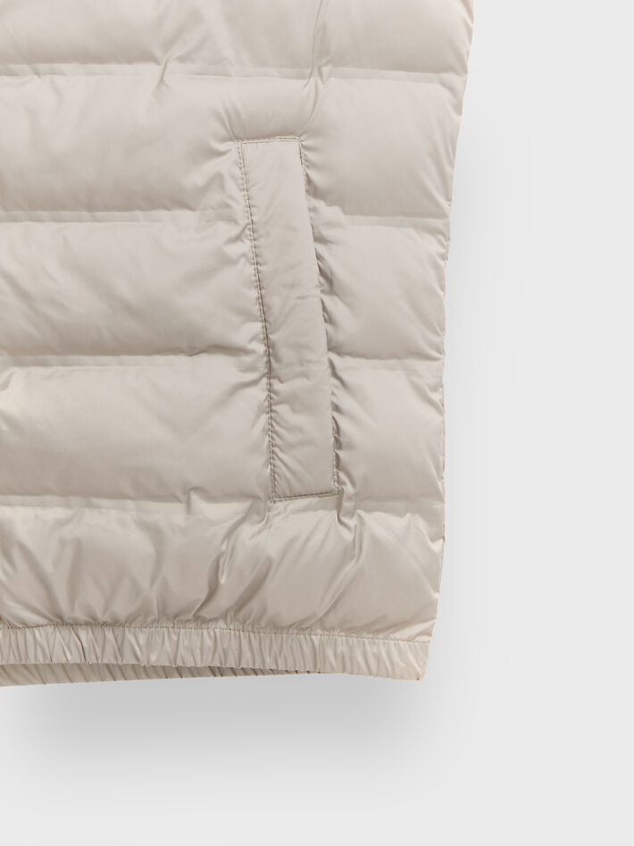 CHALECO DENNIS BEIGE