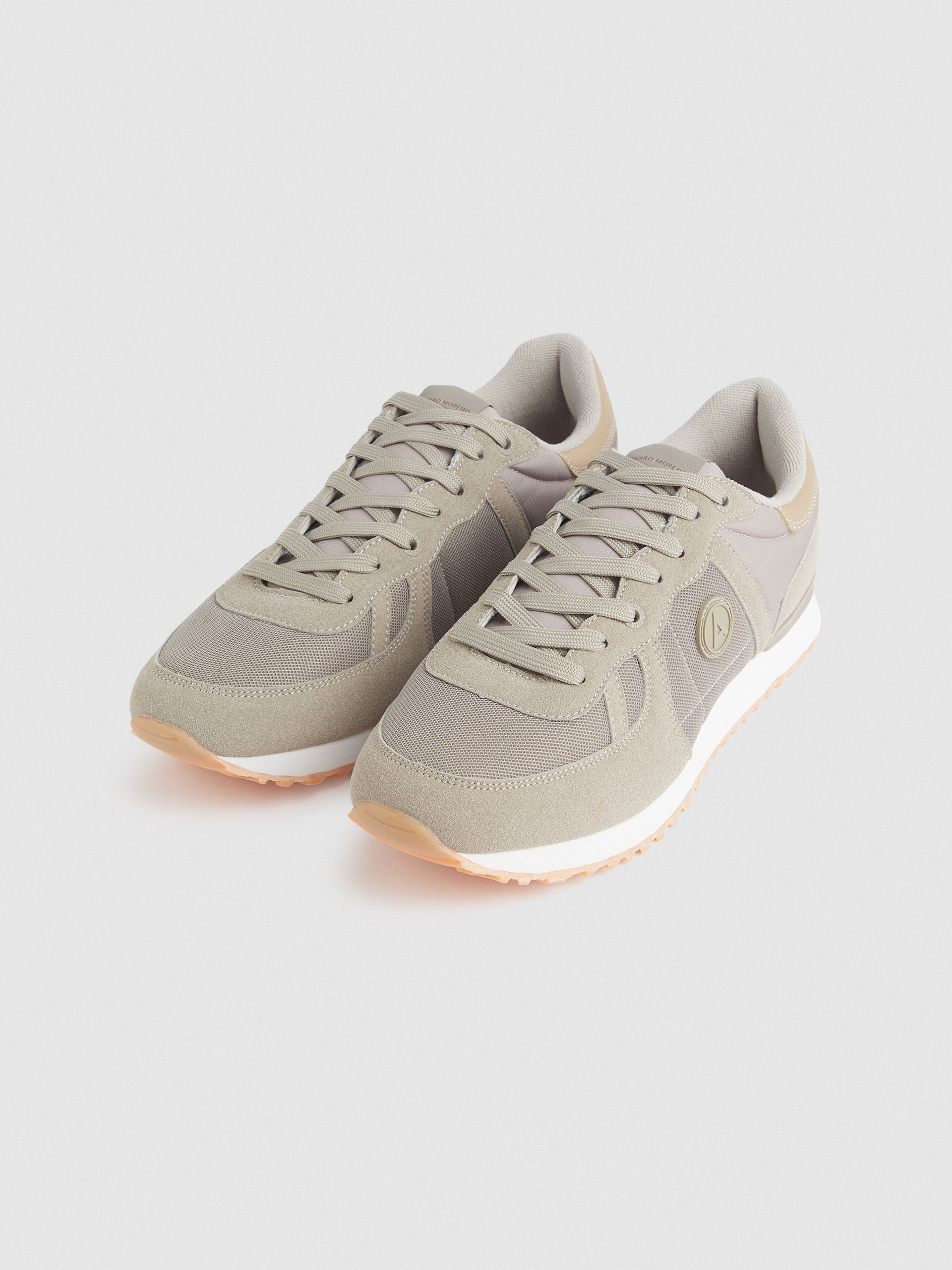 Zapatillas Alvaro eux Moreno verdes y