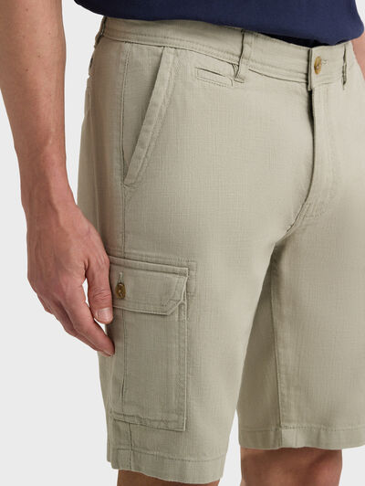 BERMUDA TINTADA CARGO VERDE