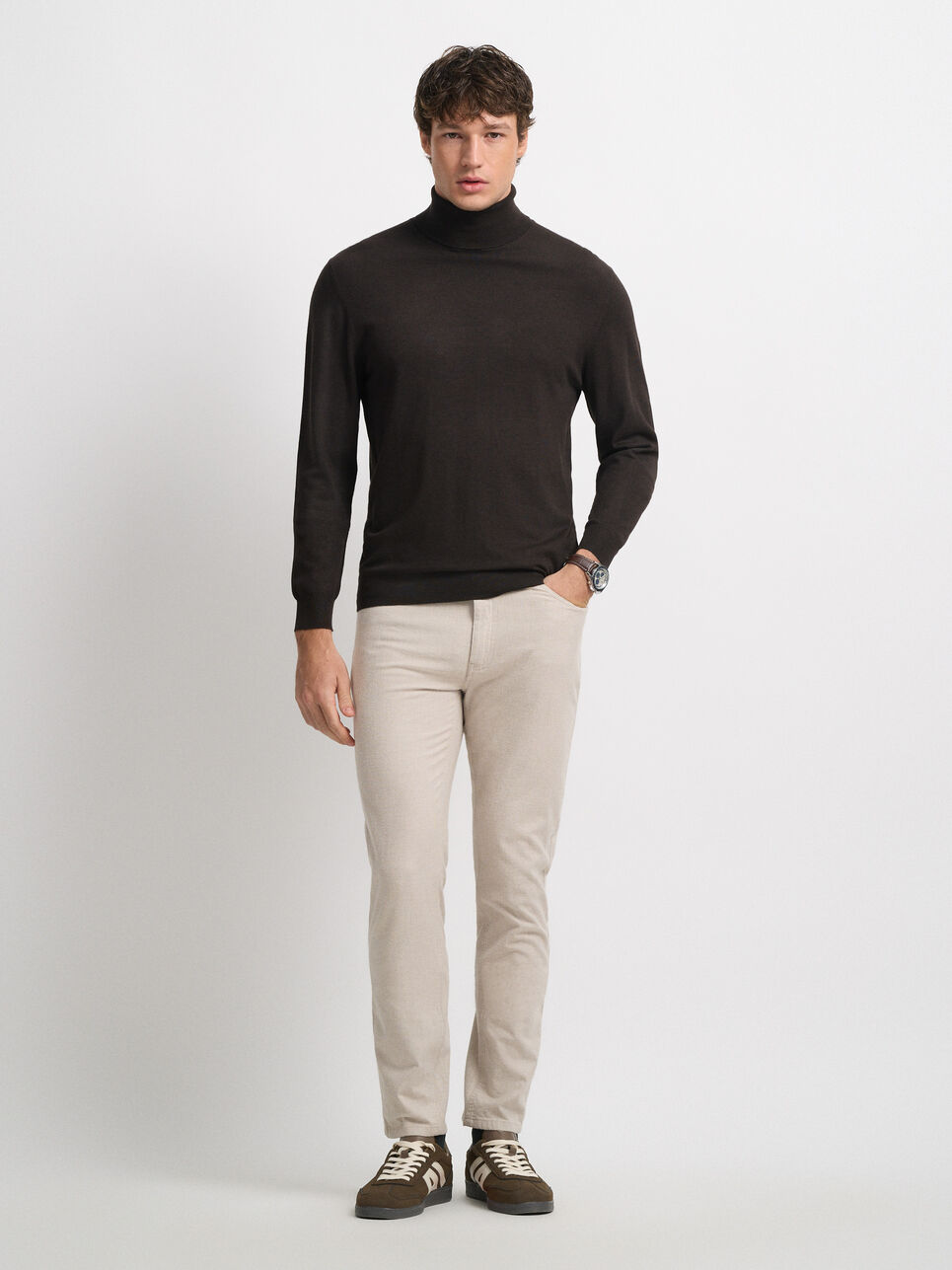 JERSEY CUELLO VUELTO