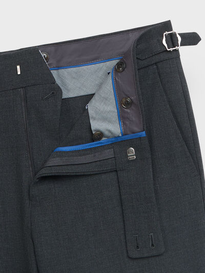PANTALON GURKHA GRIS