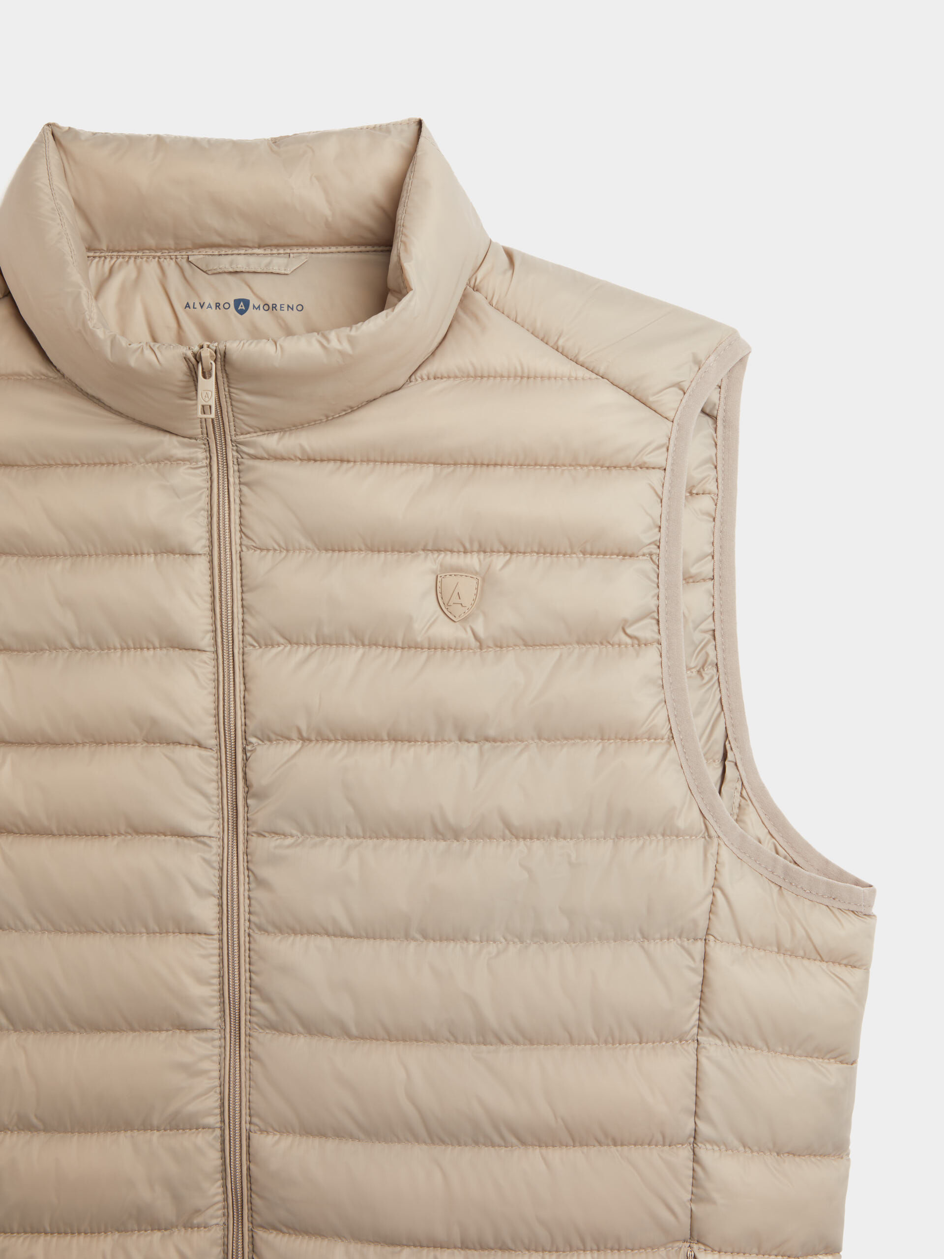 CHALECO NIRO BEIGE